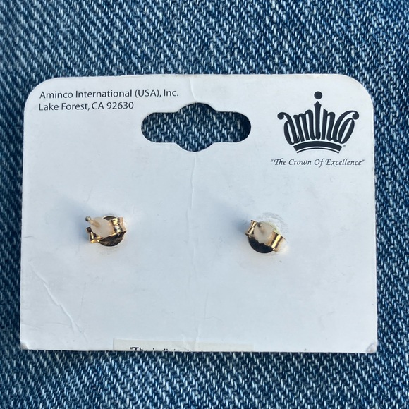 Duke Blue Devils Team Post Stud Earrings. - Picture 3 of 3